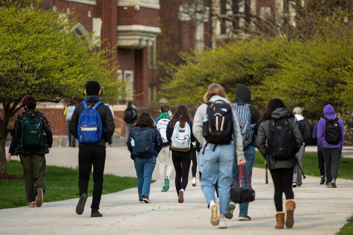 Top Pre-College Summer Programs To Enhance Your College Application